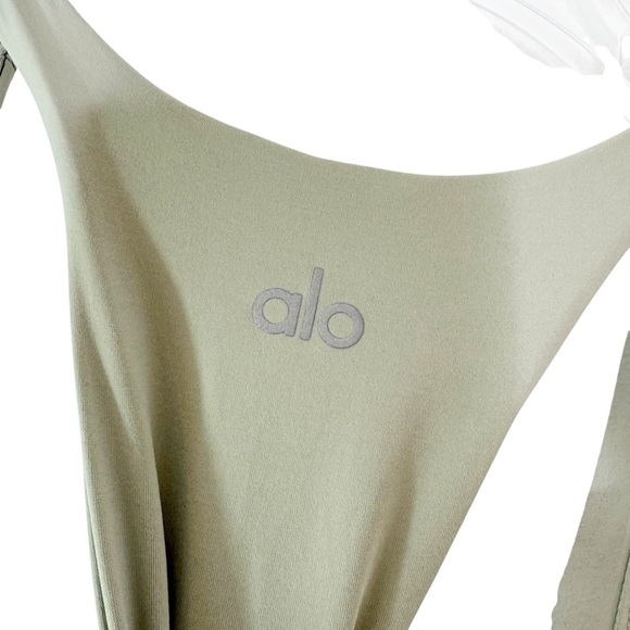 NWT ALO Yoga Don't Get It Twisted Tank in Limestone Size L - Picture 9 of 13